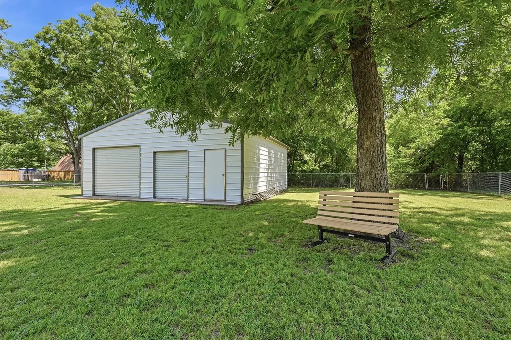 27 Choctaw Drive Gordonville TX 76245