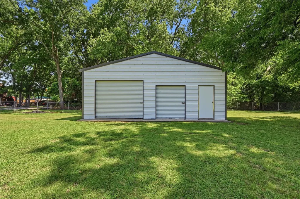 27 Choctaw Drive Gordonville TX 76245
