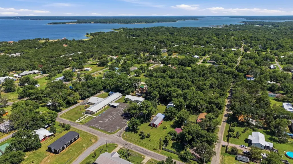 27 Choctaw Drive Gordonville TX 76245