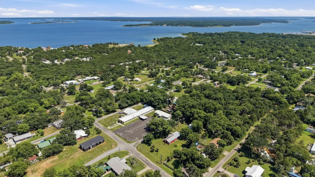 27 Choctaw Drive Gordonville TX 76245