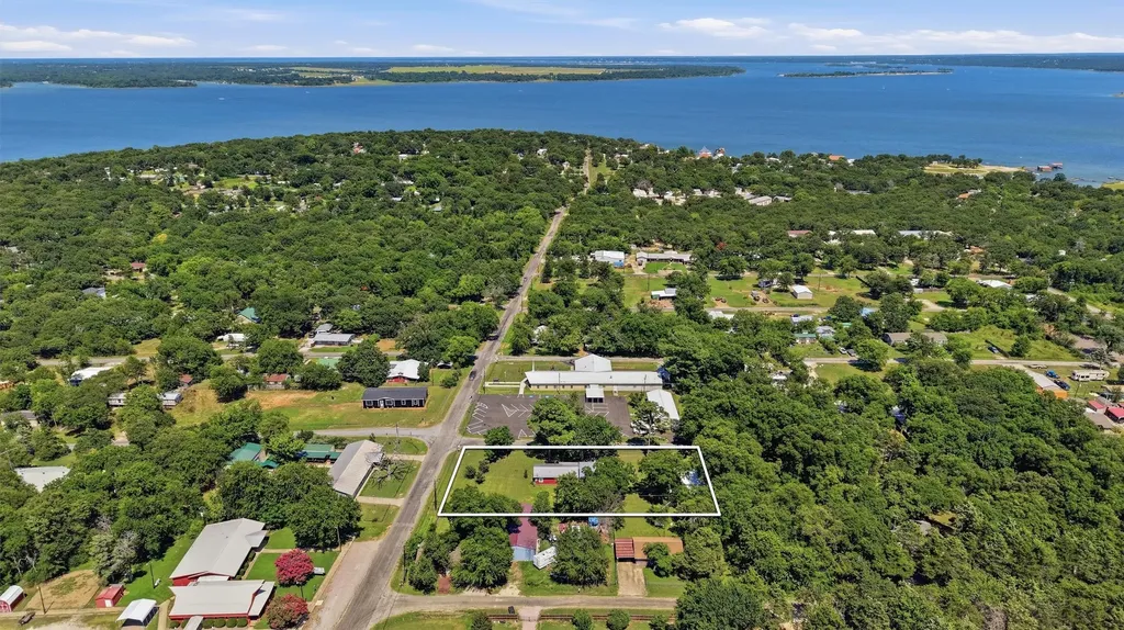 27 Choctaw Drive Gordonville TX 76245