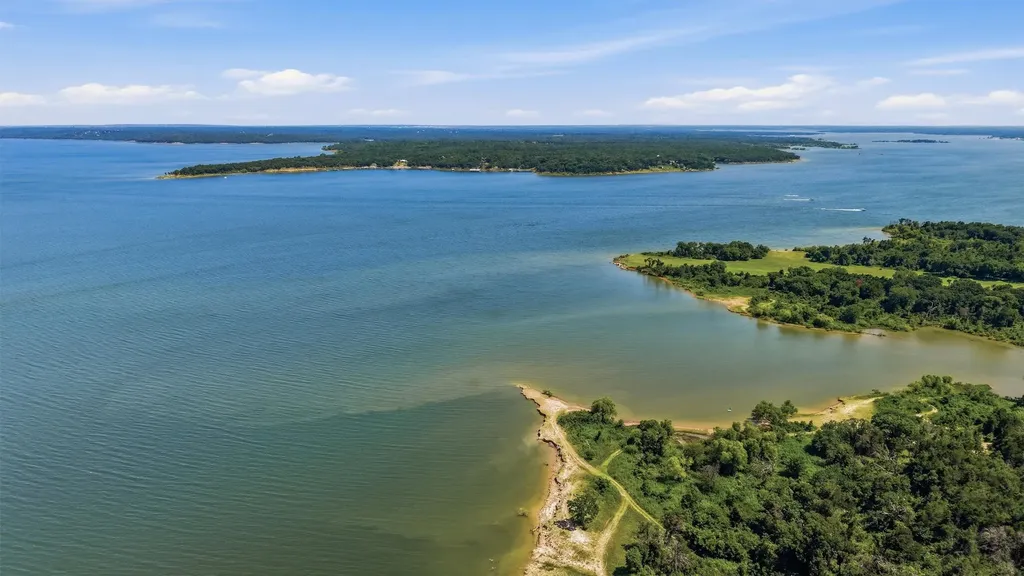 27 Choctaw Drive Gordonville TX 76245