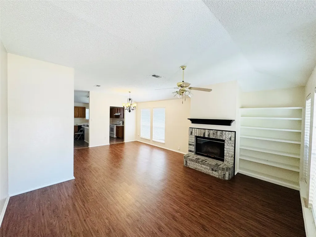 2011 Picadilly Boulevard Mesquite TX 75149