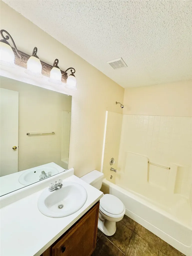2011 Picadilly Boulevard Mesquite TX 75149