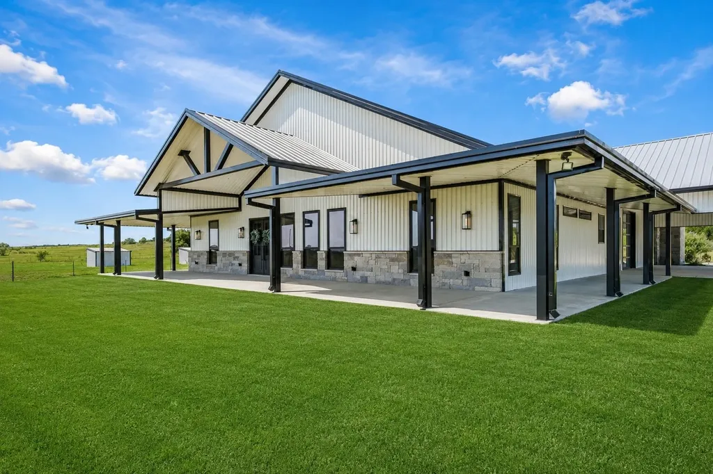 385 Private Road 1733 Stephenville TX 76401