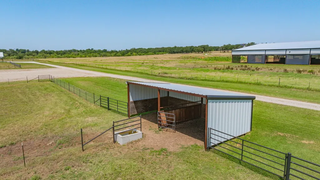 385 Private Road 1733 Stephenville TX 76401