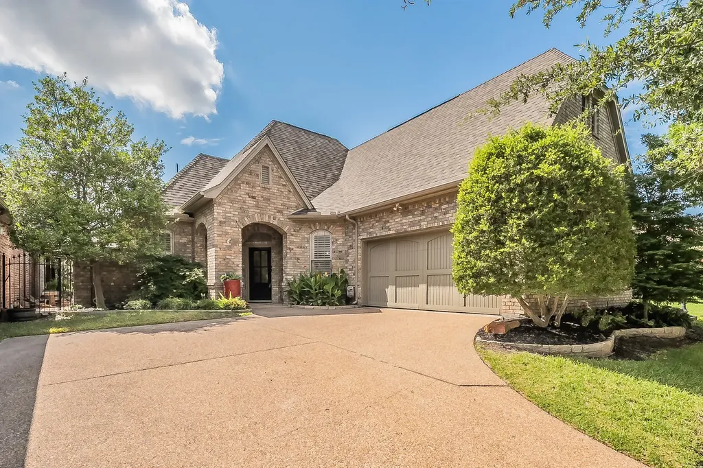 210 La Fontaine Lane Keller TX 76248