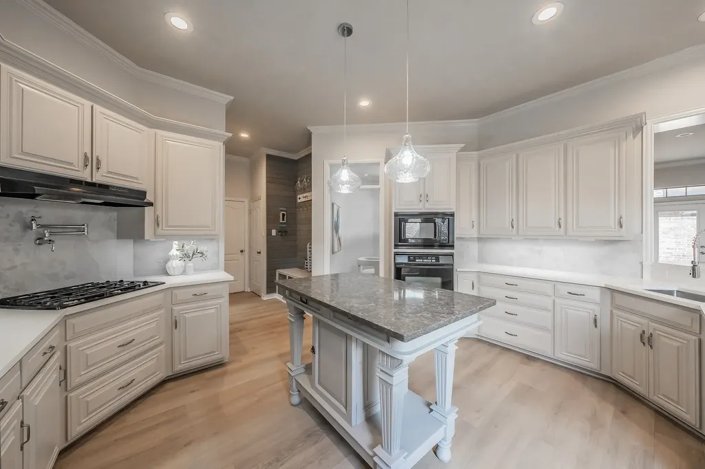 210 La Fontaine Lane Keller TX 76248