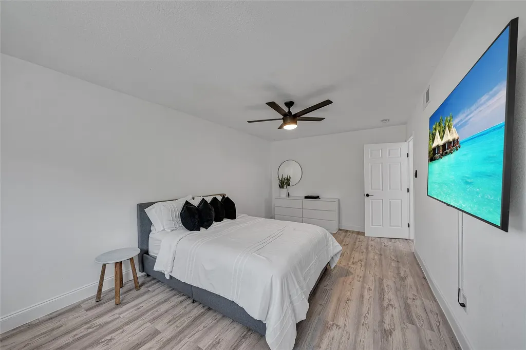 6738 Eastridge Drive Dallas TX 75231