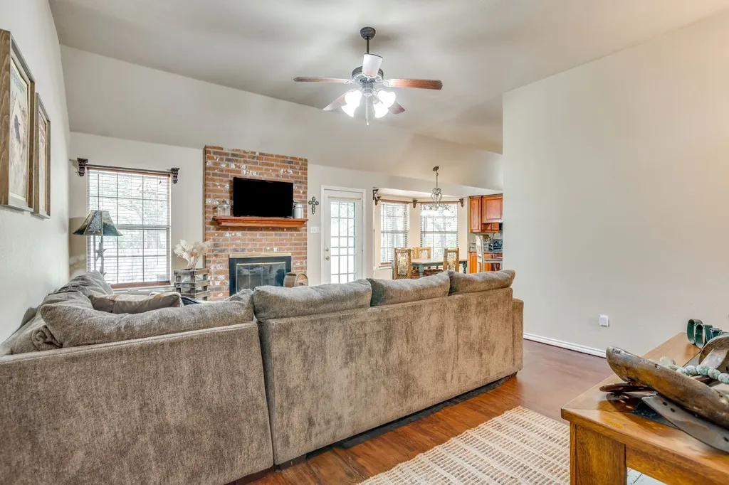 104 Fawn Court Weatherford TX 76088
