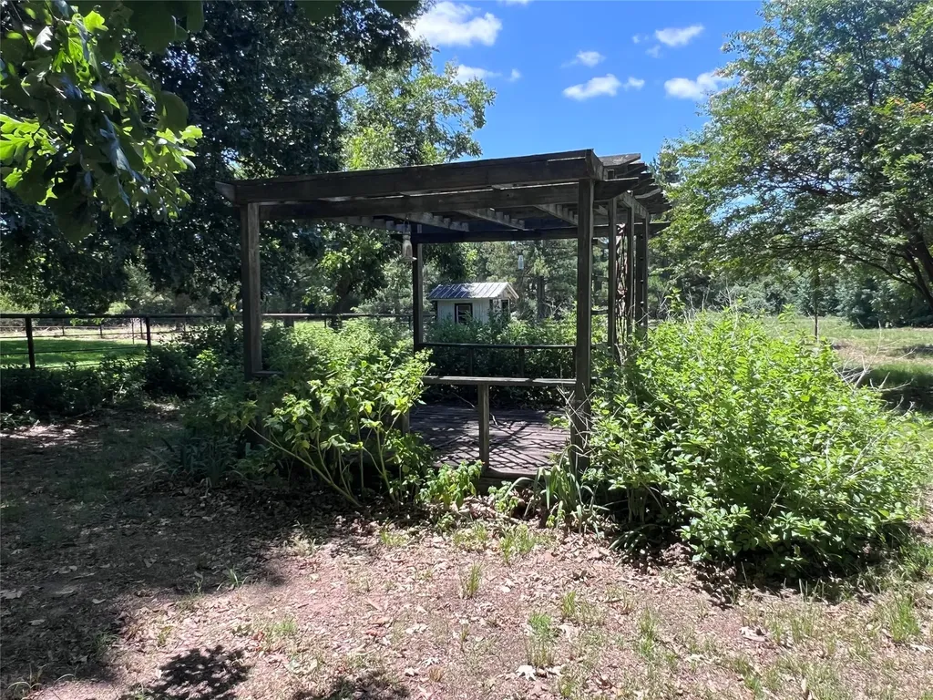 16926 County Road 4336 Larue TX 75770
