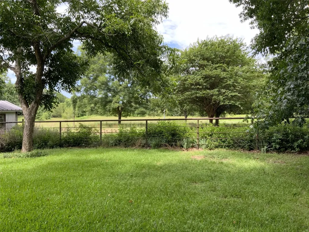 16926 County Road 4336 Larue TX 75770