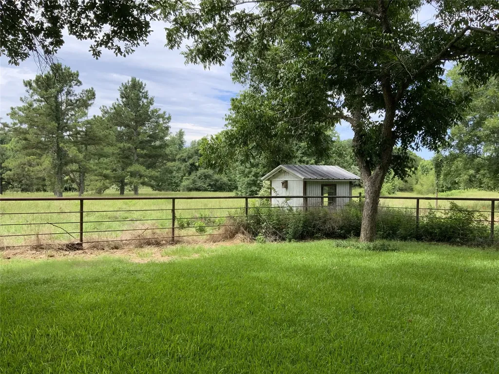 16926 County Road 4336 Larue TX 75770
