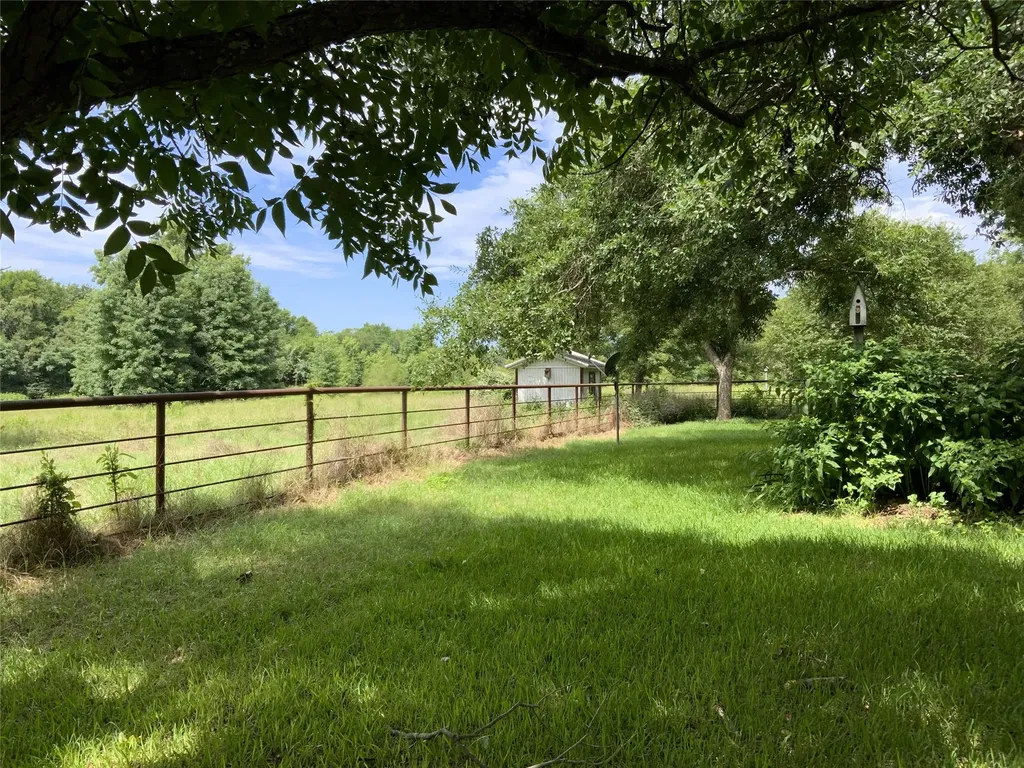 16926 County Road 4336 Larue TX 75770