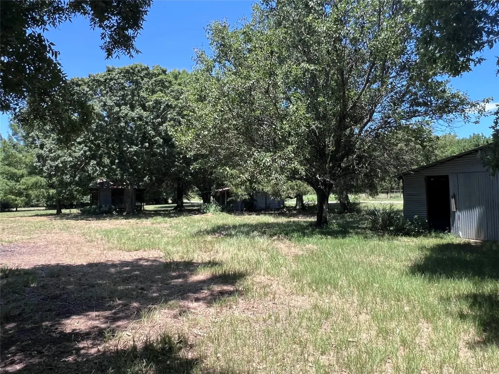 16926 County Road 4336 Larue TX 75770