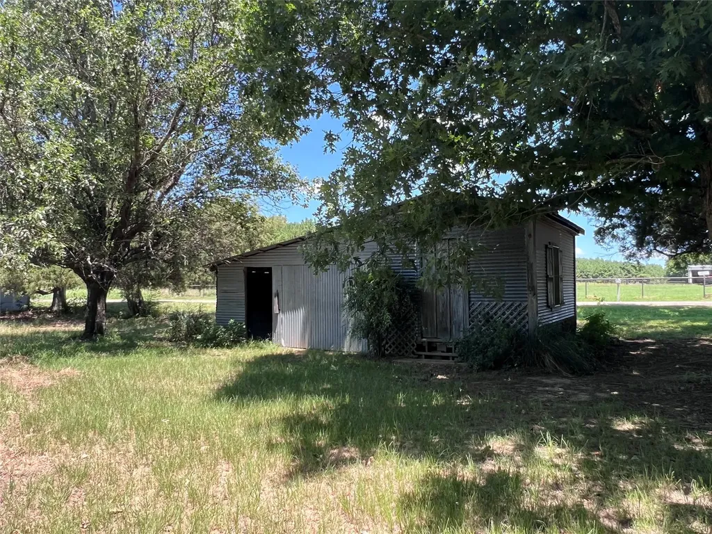 16926 County Road 4336 Larue TX 75770