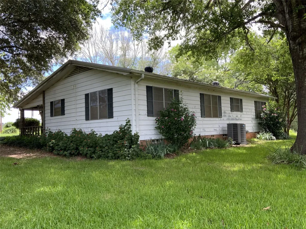 16926 County Road 4336 Larue TX 75770