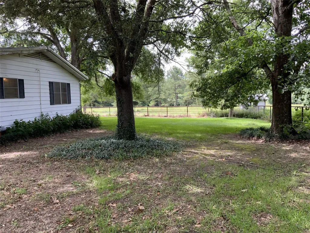 16926 County Road 4336 Larue TX 75770