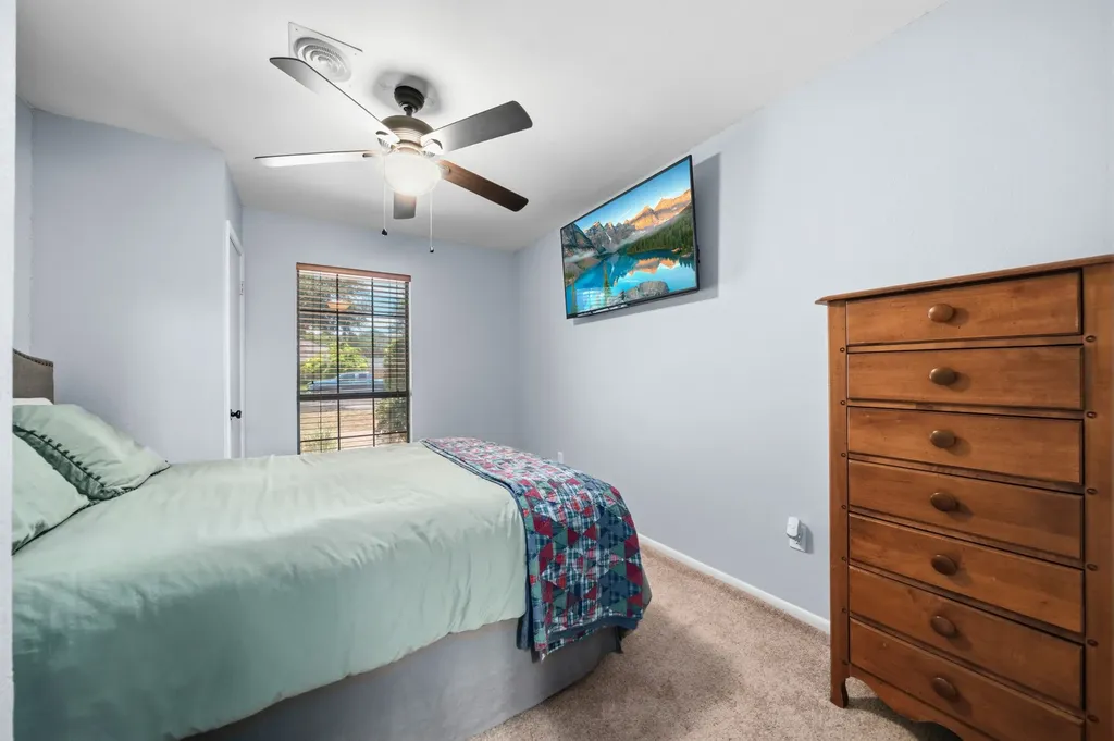 9208 Country Lake Drive Waco TX 76708