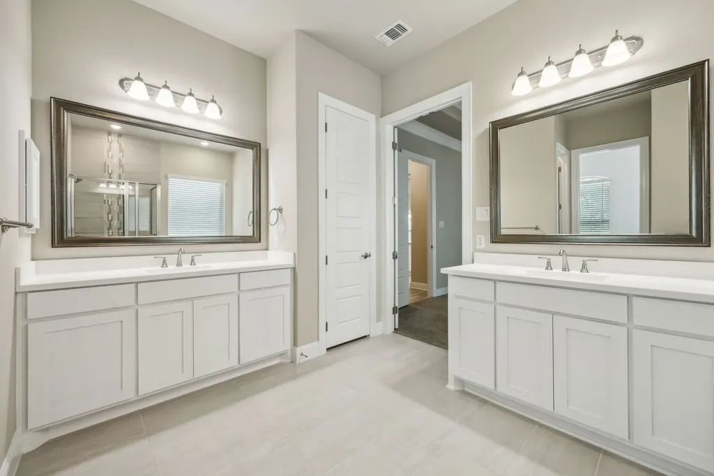 1004 Pearl Crescent Place Crowley TX 76036