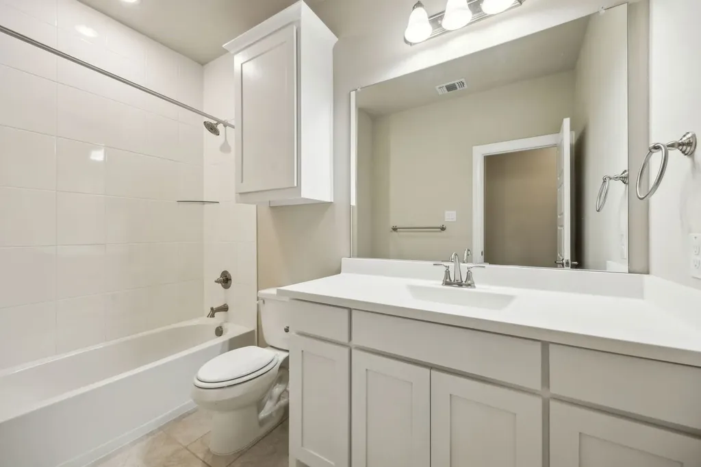 1004 Pearl Crescent Place Crowley TX 76036