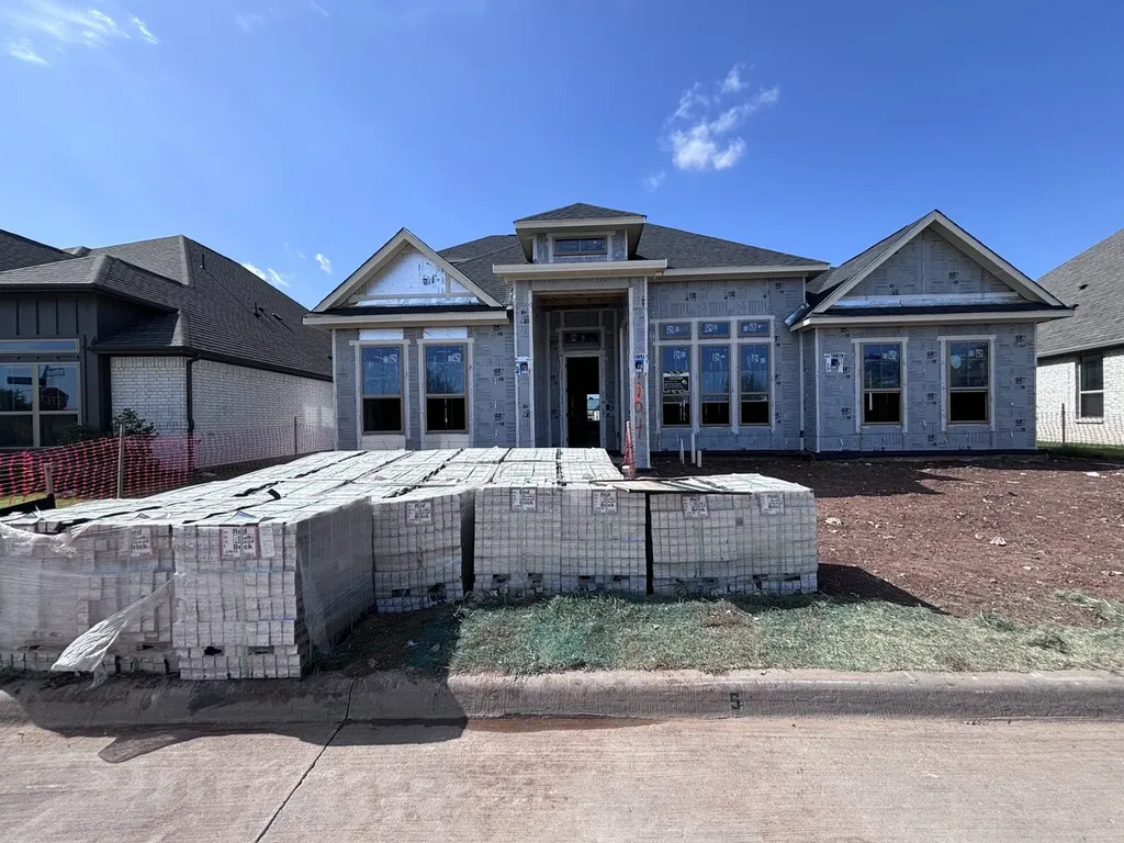 1004 Pearl Crescent Place Crowley TX 76036