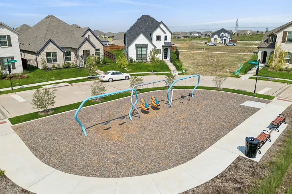 1004 Pearl Crescent Place Crowley TX 76036
