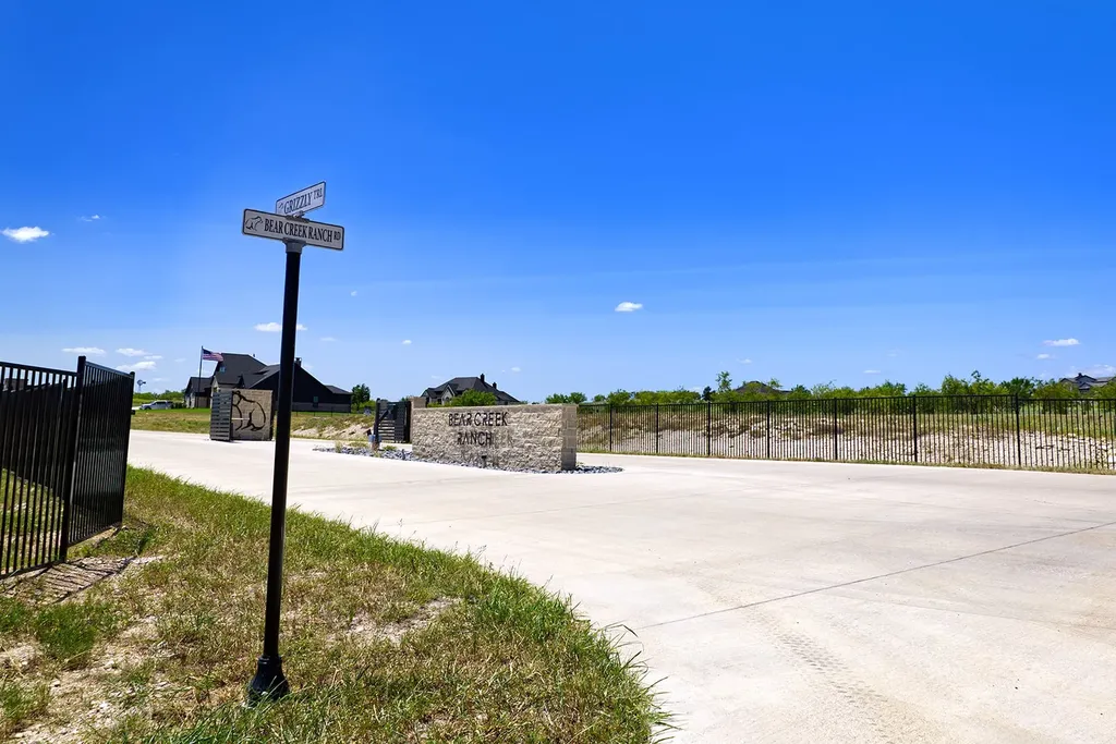 4076 Grizzly Trail Aledo TX 76008
