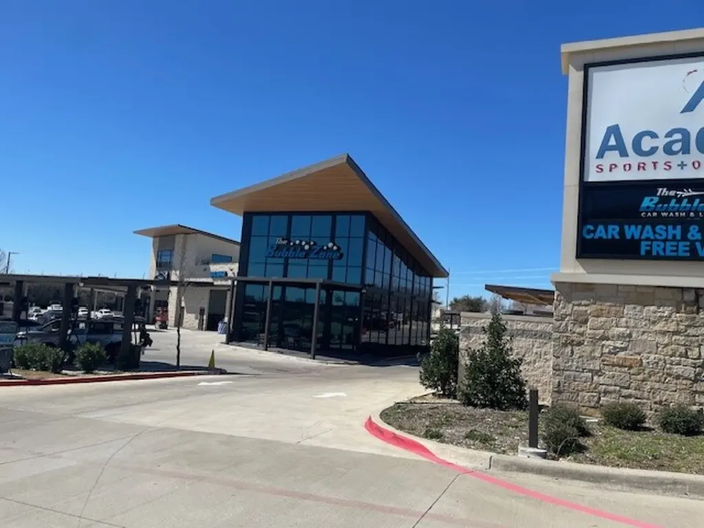 5423 Naaman Forest Boulevard Garland TX 75044