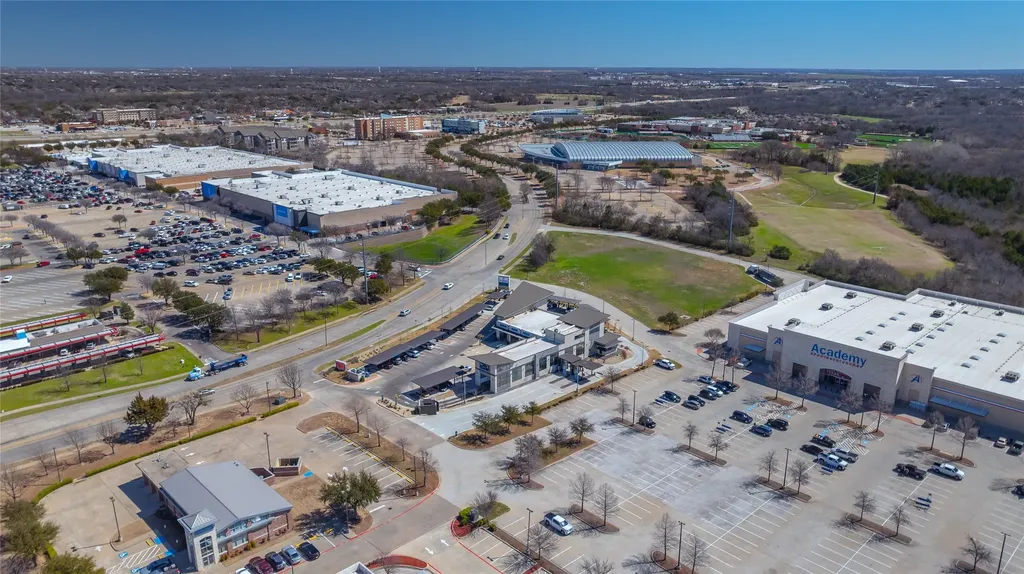 5423 Naaman Forest Boulevard Garland TX 75044