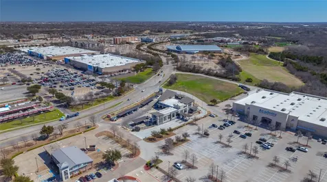 5423 Naaman Forest Boulevard Garland TX 75044