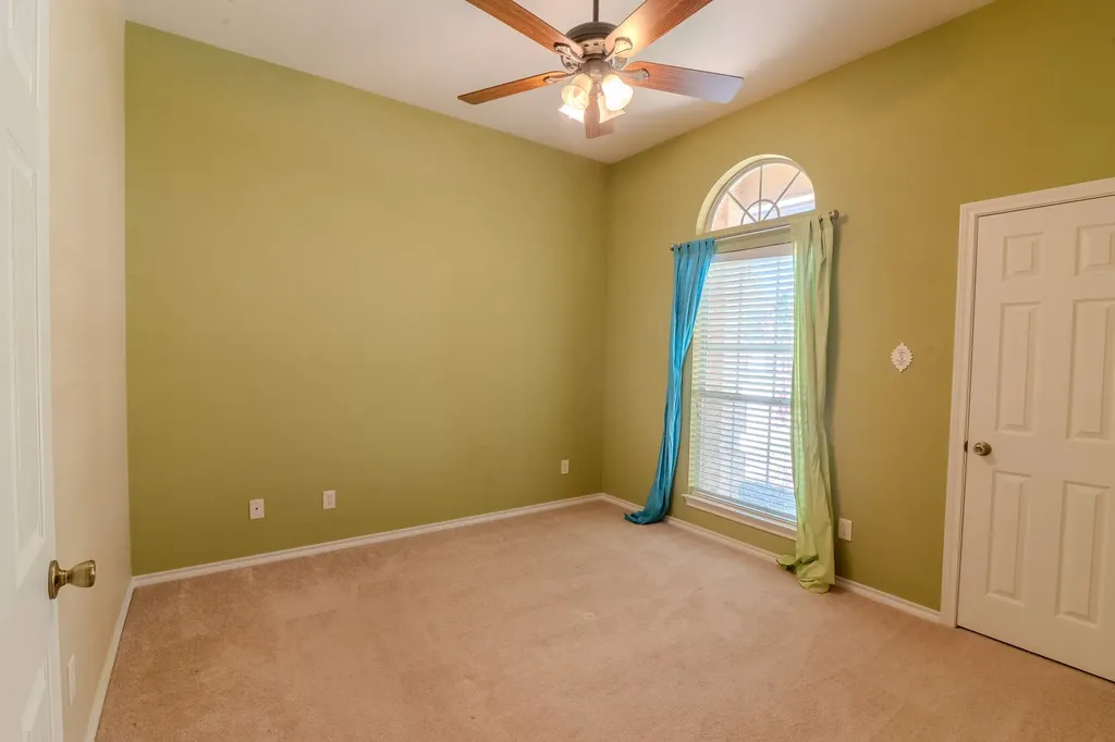 6014 Brenhaven Road Arlington TX 76017
