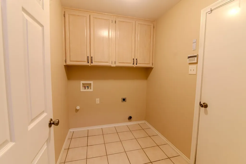 6014 Brenhaven Road Arlington TX 76017