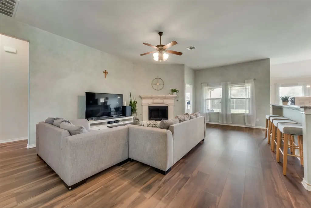 10413 Canyon Lake View Mckinney TX 75072