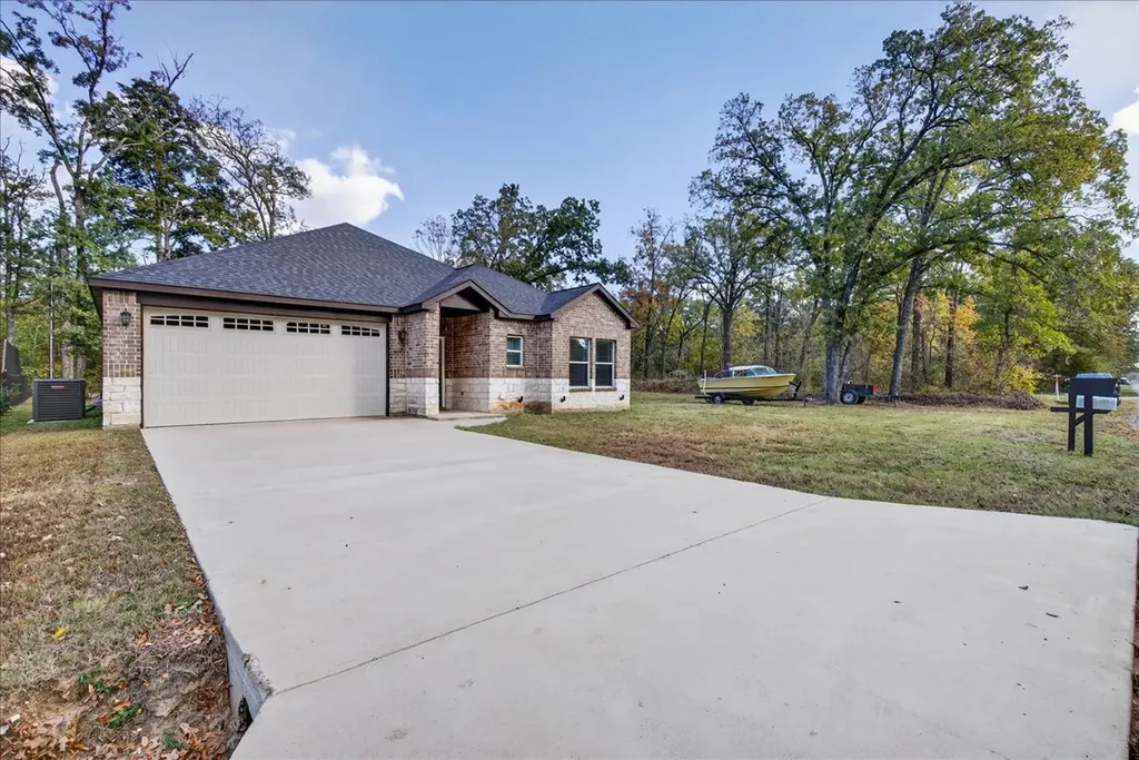 206 Parkside Drive Trinidad TX 75163
