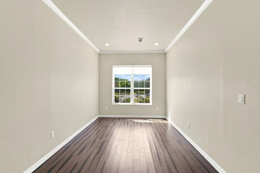 1906 Clearview Drive Ennis TX 75119