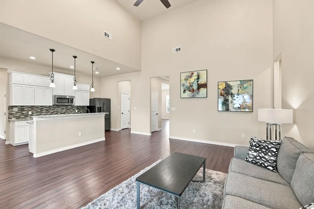 1906 Clearview Drive Ennis TX 75119