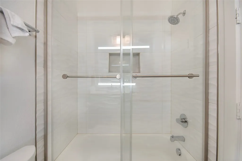 4944 Blaynes View The Colony TX 75056