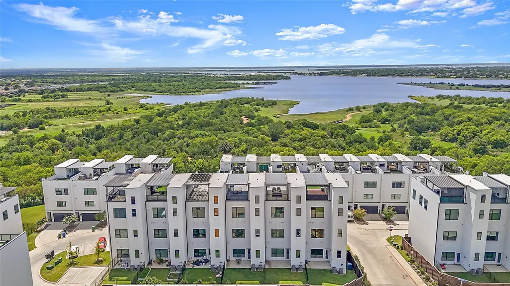 4944 Blaynes View The Colony TX 75056