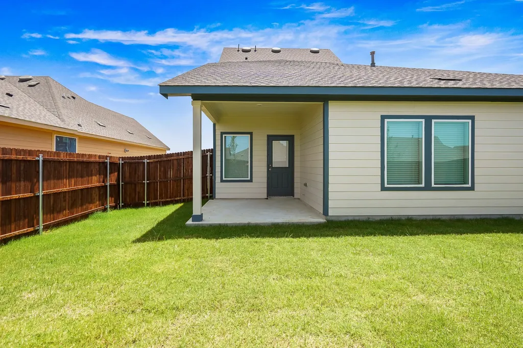 722 Sweet Pea Drive Pilot Point TX 76258