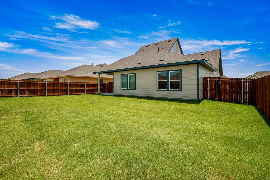 722 Sweet Pea Drive Pilot Point TX 76258