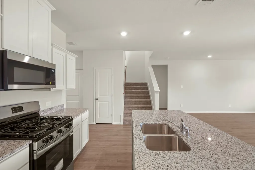 722 Sweet Pea Drive Pilot Point TX 76258