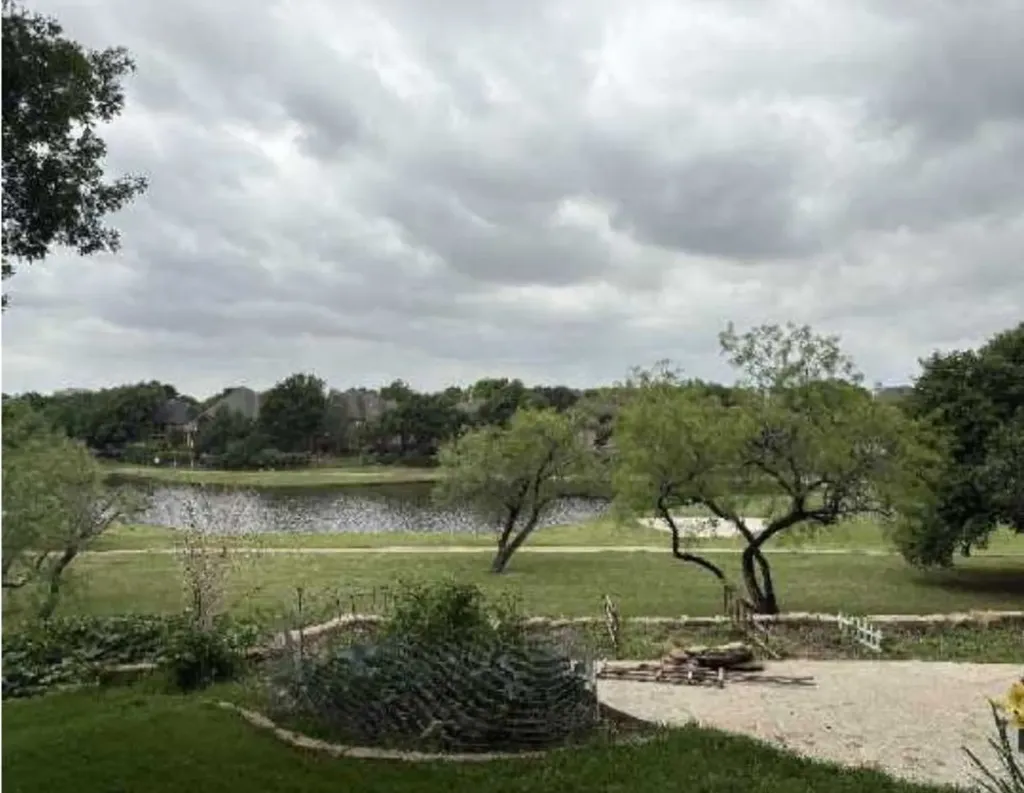 2104 Mossy Oak Drive Irving TX 75063