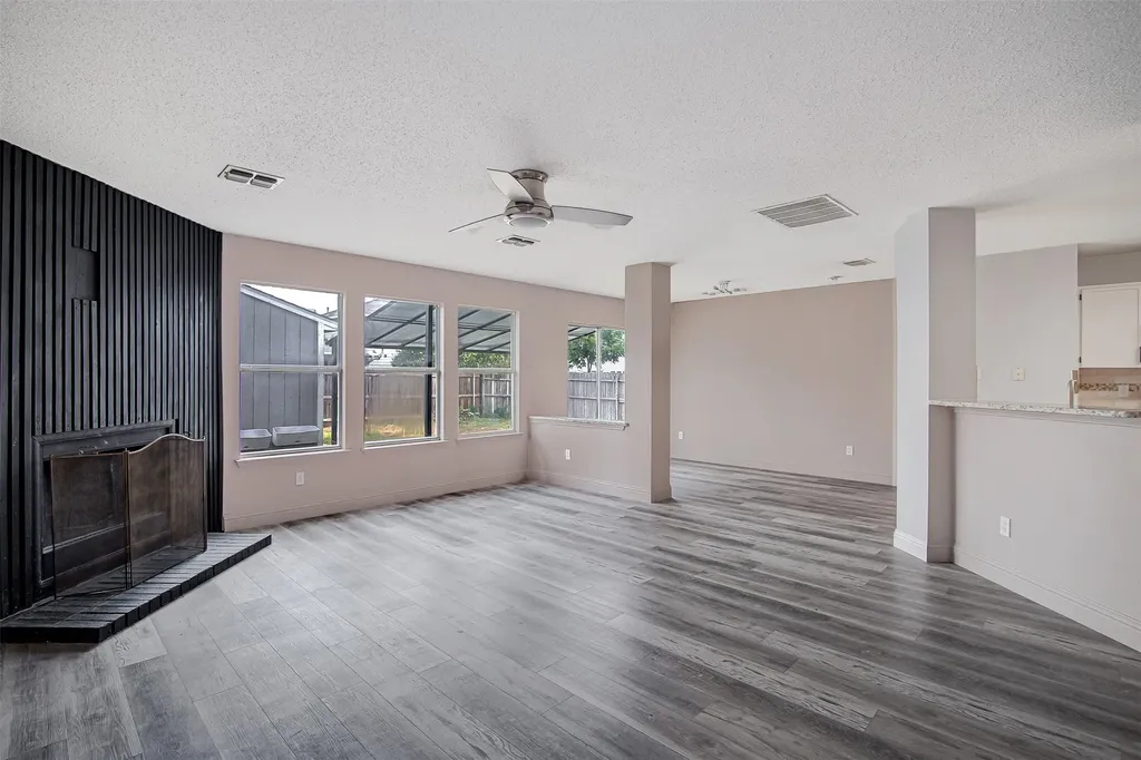 1044 Triple Crown Drive Fort Worth TX 76179