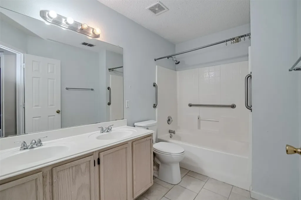 1044 Triple Crown Drive Fort Worth TX 76179