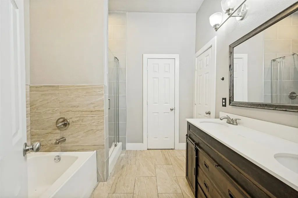 2733 Carpenter Avenue Dallas TX 75215