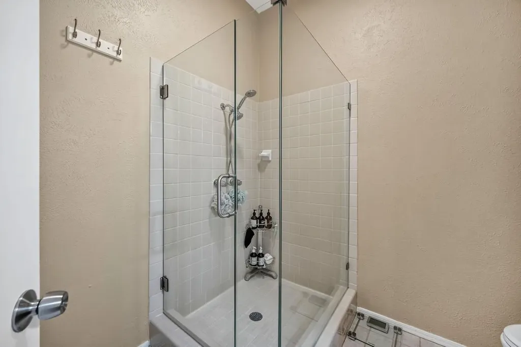 10401 High Hollows Drive Dallas TX 75230