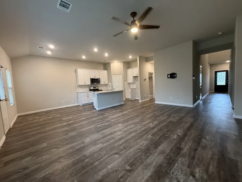1804 Berry Ridge Trail Aubrey TX 76227