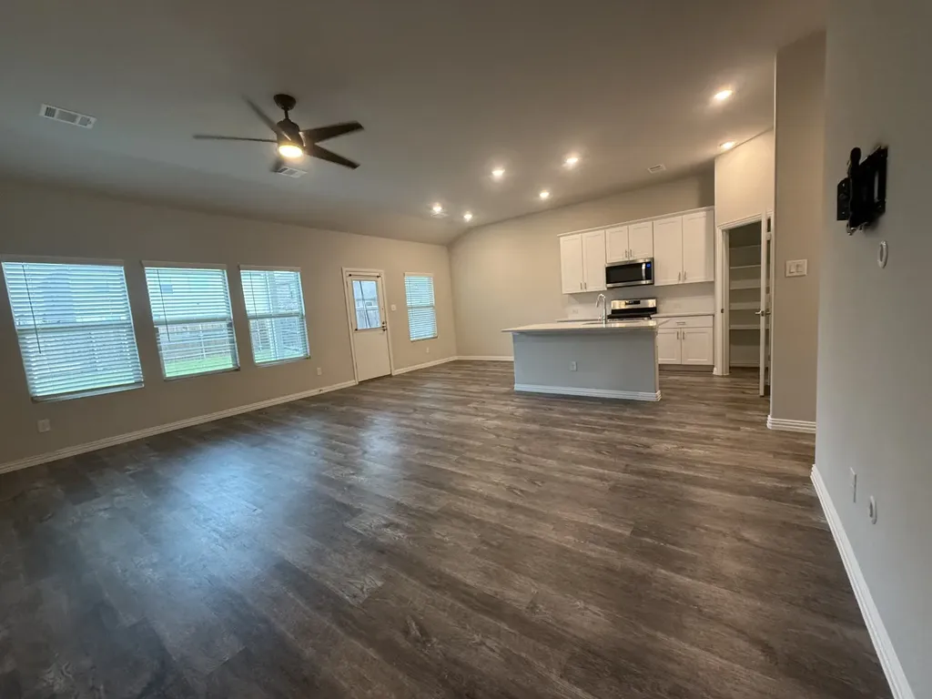 1804 Berry Ridge Trail Aubrey TX 76227