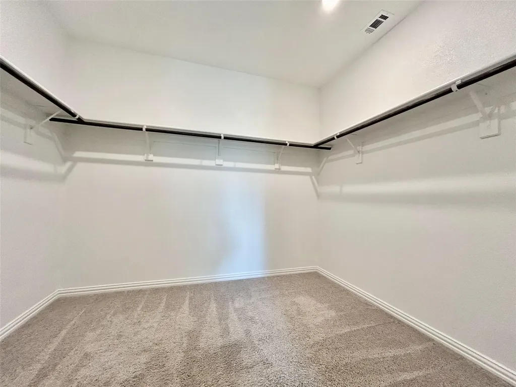 1804 Berry Ridge Trail Aubrey TX 76227